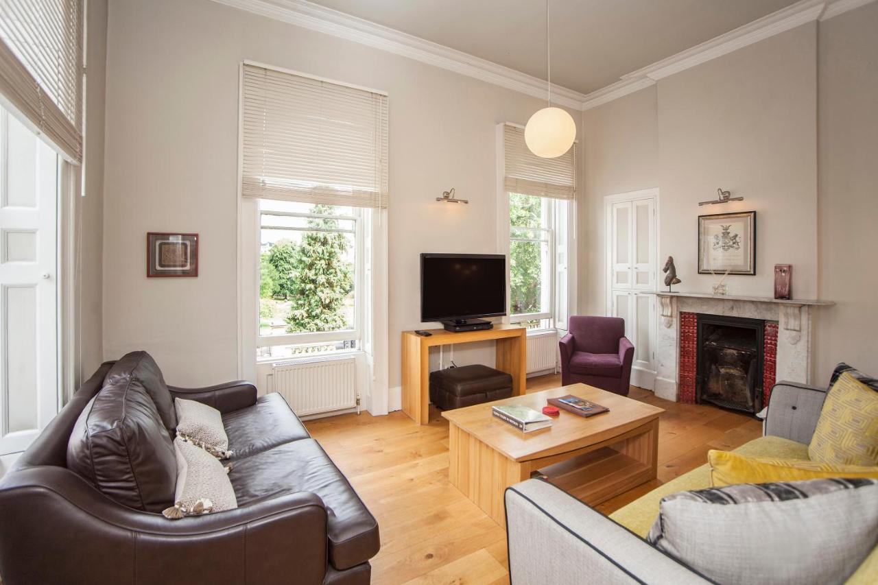 Stunning Spacious Central Apartment Near Parade Gardens Bath Exteriör bild